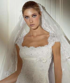 Inchiriere rochie Pronovias Nacar