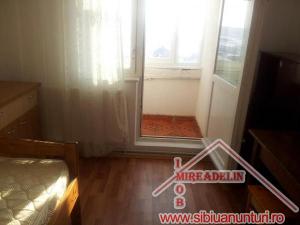 INCHIRIEM APARTAMENT 3 CAMERE,   SOS. ALBA IULIA,   CARTIER TURNISOR