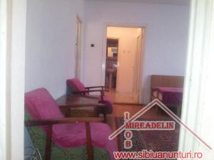 INCHIRIEM APARTAMENT 3 CAMERE,   SOS. ALBA IULIA,   CARTIER TURNISOR