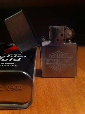 bricheta zippo harley davidson