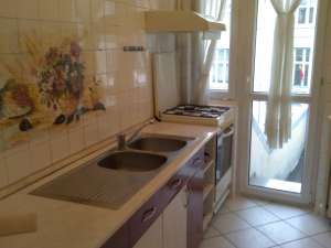 Inchiriez apartament 3 camere Ultracentral Unirii