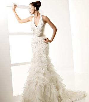 Inchiriez rochie sirena La Sposa Lago,  marimea 36