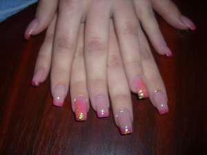 Extensii unghii ,  (gel de foarte buna calitate ) 50 Ron !!!
