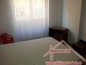 INCHIRIEM APARTAMENT 2 CAMERE,   CONSTRUCTIE NOUA,   BROSCARIE