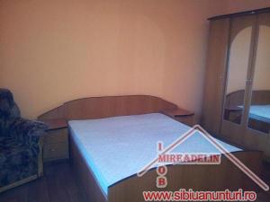 INCHIRIEM APARTAMENT LA VILA 3 CAMERE,   CARTIER STRAND