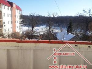 INCHIRIEM APARTAMENT 2 CAMERE,  VALEA AURIE-STR. IAZULUI