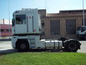 Vind sau schimb RENAULT MAGNUM