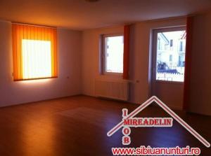 VILA DE INCHIRIAT � CARTIER EDEN