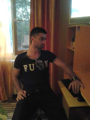 Caut de munca + cazare