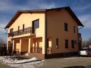 Vand casa-vila la cheie vis a vis de Manastirea Ghighiu Ploiesti