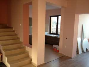 Vand casa-vila la cheie vis a vis de Manastirea Ghighiu Ploiesti