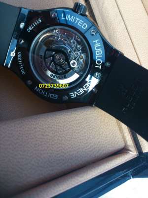 hublot clasic ultra slim automtic,  rosse gold bezel. full ceramic case. mecanism ETA Asian.