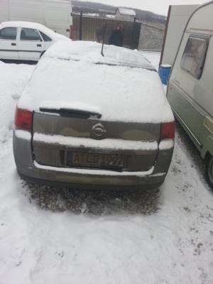 Vand Opel Signum 2.2TD 2003 3200 Euro