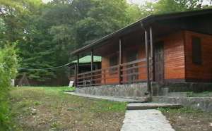 Vand casa de vacanta Mraconia(zona clisura Dunarii)