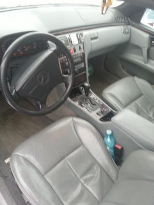 Vand Mercedes E300 2500 Euro