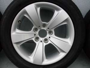 JANTE ORIGINALE BMW SERIA 6 pe 17″ cu ANVELOPE BRIDGESTONE!
