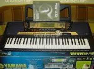 Vand orga yamaha 540+ accesorii