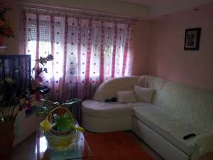 Vand URGENT apartament 2 camere facut din apartament cu 3 camere