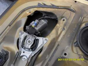 MOTORAS +MACARALE GEAM CITROEN SAXO 2000, PRET 80 RON TEL 0744780202