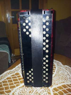 Vand Acordeon Hohner Verdi II in sita in stare noua pentru pretentiosi