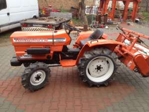 tractor hinomoto 4x4