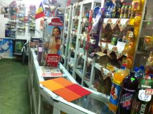 vind rafturi magazin pvc culoare Alb