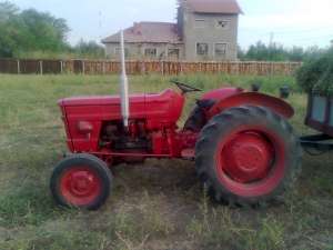 tractor u445/v445