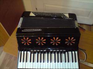 Acordeon weltmeister stella 120 basi