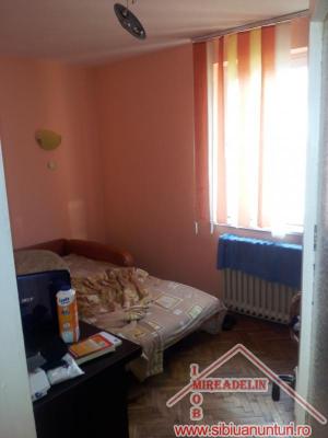 VAND APARTAMENT 2 CAMERE,   ALEEA SELIMBAR,   ZONA KAUFLAND