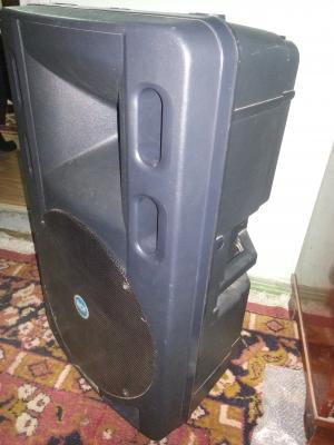 2 X BOXE      RCF ART 500W PASSIVE