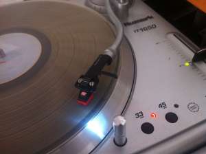 Platane  Numark TT 1650 Direct Drive