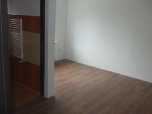 case din lemn la cheie  230 eur mp