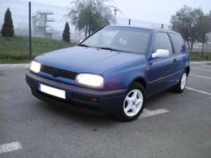 Vand Volkswagen Golf III 1.4 cmc benzina an fab. 1994