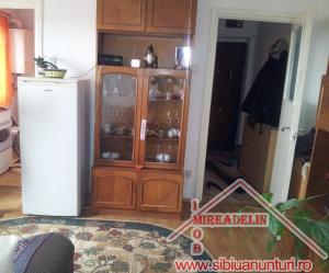VINDEM APARTAMENT 2 CAMERE,   CARTIERUL TIGLARI