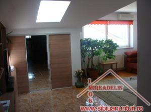 VINDEM APARTAMENT LA VILA,    2 CAMERE,    CARTIER TILISCA