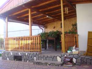 vand casa caramida baicoi