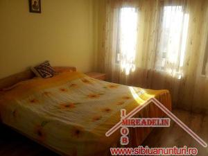 VAND APARTAMENT DE LUX,   3 CAMERE,   CALEA DUMBRAVII