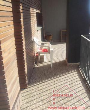 VAND APARTAMENT DE LUX,   3 CAMERE,   CALEA DUMBRAVII