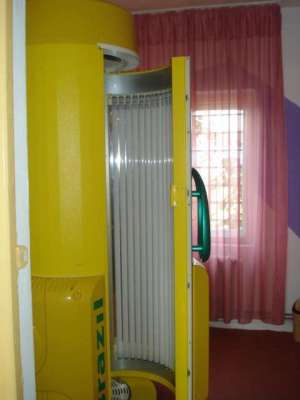 Vand 2 aparate de bronzat