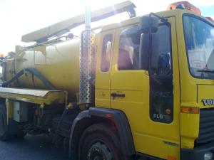 VOLVO autovidanja cu spalare la mare presiune