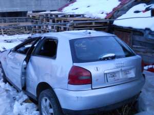 vand AUDI A 3 pt dezmembrari