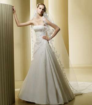 Rochie de mireasa colectia La Sposa Model Funcion