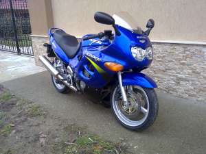 Suzuki GSX 600F