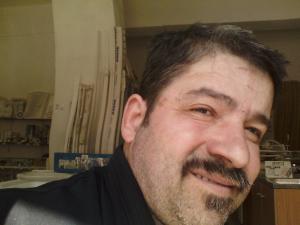 doresc angajare in comert