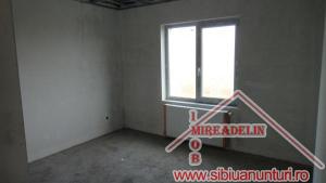 VINDEM CASA  3 camere,   P+M,   ZONA TURNISOR