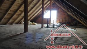 VINDEM CASA  3 camere,   P+M,   ZONA TURNISOR