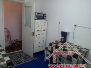 INCHIRIEM APARTAMENT 2 CAMERE,   cartier BROSCARIE