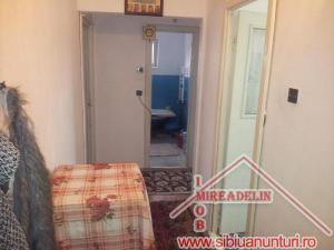 INCHIRIEM APARTAMENT 2 CAMERE,   cartier BROSCARIE