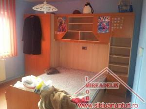 INCHIRIEM APARTAMENT 3 CAMERE,   cartier TEREZIAN