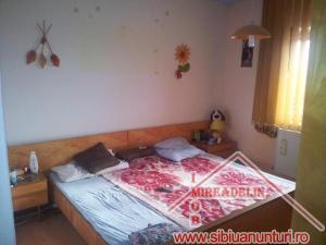 INCHIRIEM APARTAMENT 3 CAMERE,   cartier TEREZIAN